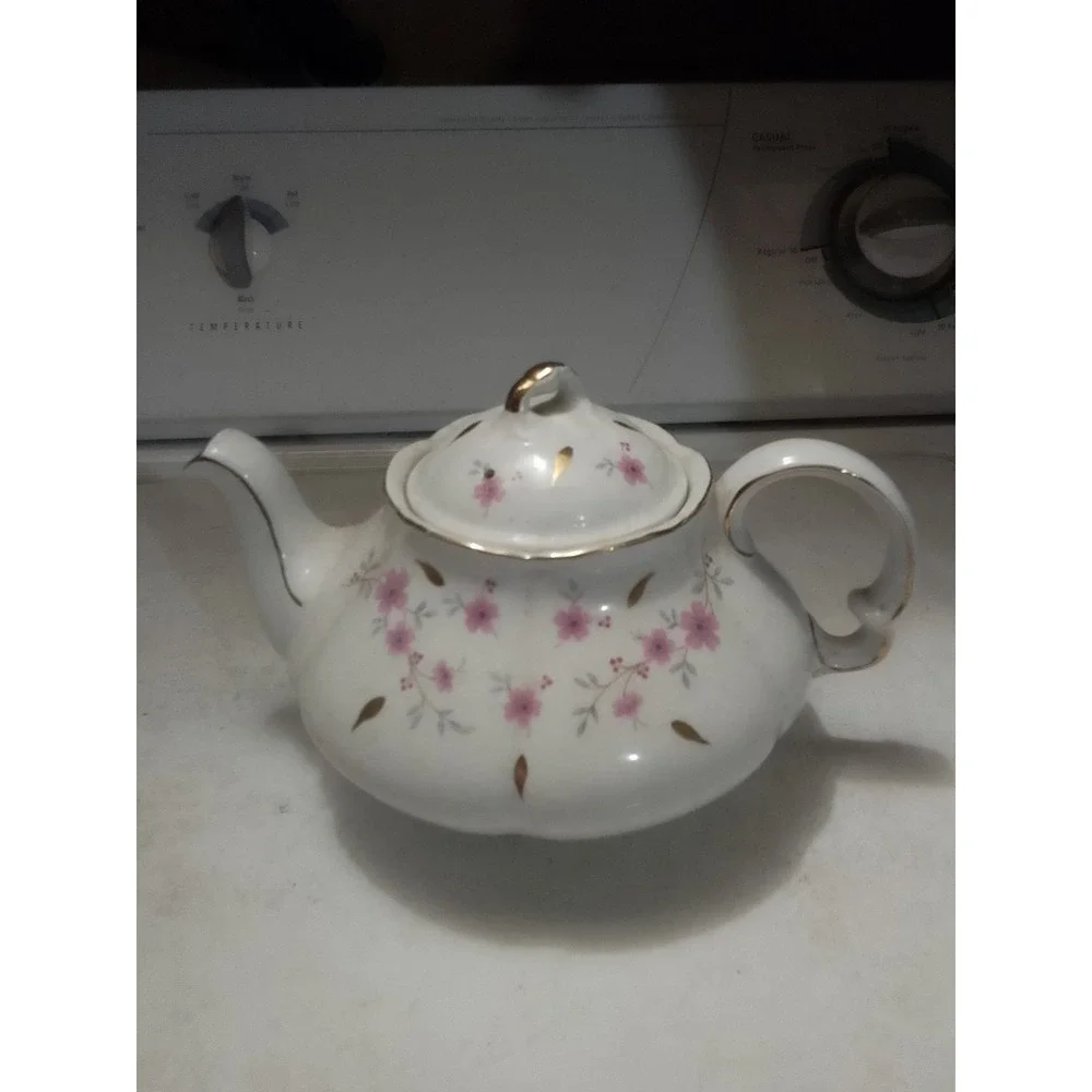 Vintage Mid Century Ellgreavia‎ 681 England Pink Flower T Pot